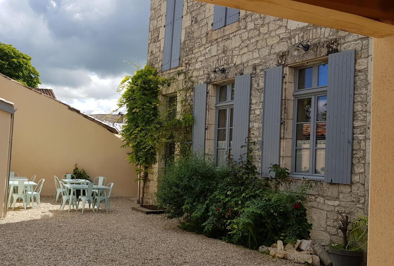 La Cour Saint Louis Bed & Breakfast Castelnau-Montratier Bagian luar foto