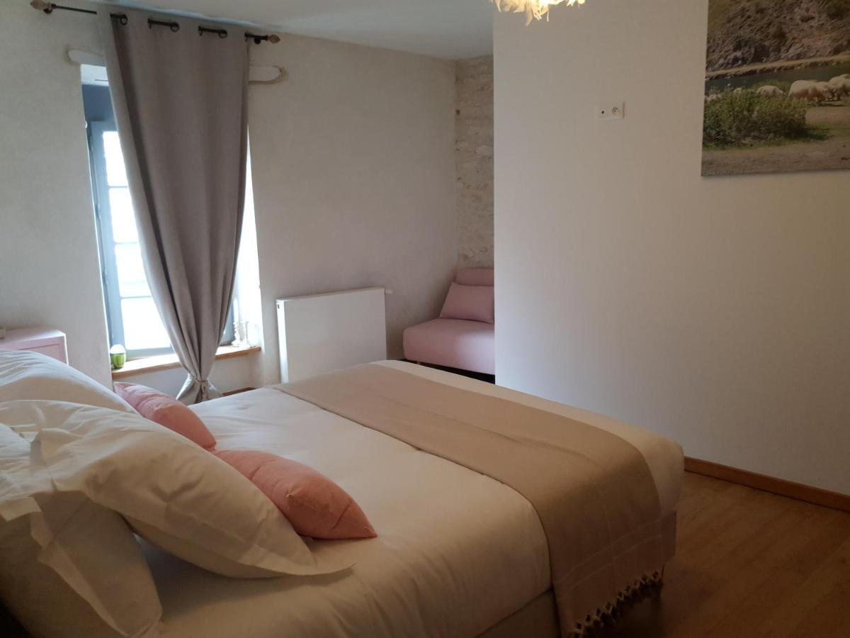 La Cour Saint Louis Bed & Breakfast Castelnau-Montratier Bagian luar foto