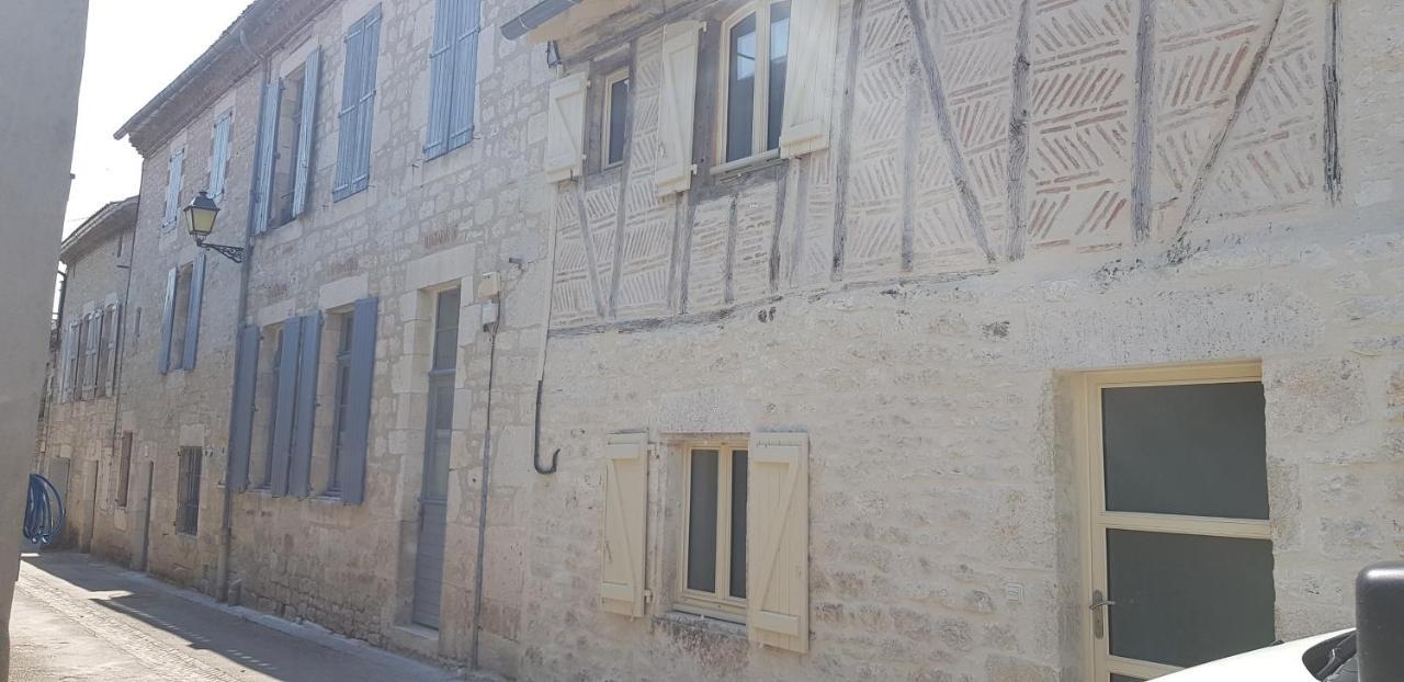 La Cour Saint Louis Bed & Breakfast Castelnau-Montratier Bagian luar foto